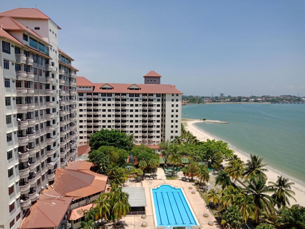 Glory Beach Resort Private Penthouse Port Dickson Bagian luar foto